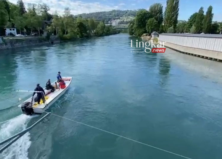 IKHTIAR: Kepolisian Bern, Swiss, menyatakan sejumlah komunitas di Sungai Aare, dilibatkan dalam proses-proses pencarian Emmeril Kahn Mumtadz atau Eril, putra sulung Gubernur Jawa Barat Ridwan Kamil yang dinyatakan hilang pada Kamis, 26 Mei 2022. (Ant/Lingkar.news)