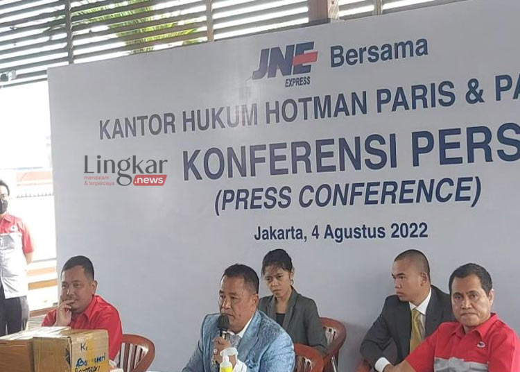 JNE Potong Honor Rp 37 Juta untuk Ganti Beras Banpres Rusak