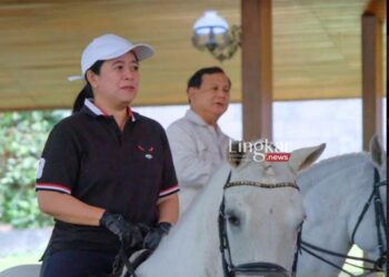 KOMPAK: Ketua DPR RI sekaligus Ketua DPP PDI Perjuangan (PDIP), Puan Maharani saat berkuda bersama Ketua Umum Gerindra, Prabowo Subianto di Hambalang, Kabupaten Bogor, Provinsi Jawa Barat pada Minggu, 4 September 2022. (Istimewa/Lingkar.news)