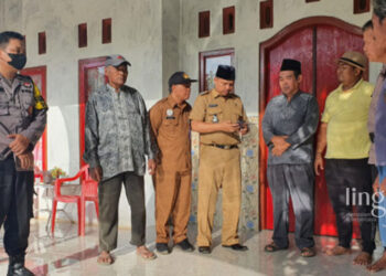 Datangi Rumah Sunari, Muspika Minta Buka Segel Balai Desa dan SDN Dukuhseti 02 Pati