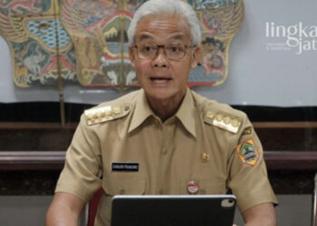 Ganjar Umumkan UMP Jateng 2023 Naik 8,01 Persen, Jadi Rp 1.958.169,69
