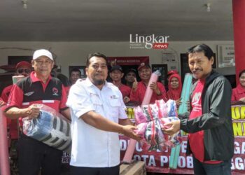 PDIP-Probolinggo-Salurkan-Bantuan-untuk-Korban-Gempa-Bumi-di-Cianjur