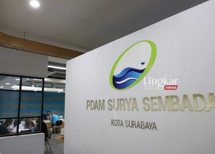 POTRET: Pelayanan di kantor PDAM Surya Sembada Kota Surabaya. (Istimewa/Lingkar.news)