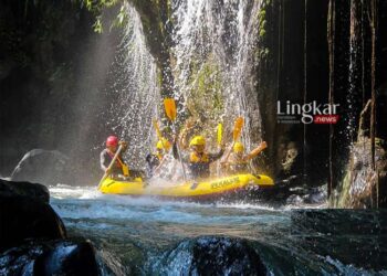 5-Rekomendasi-Spot-Rafting-Terbaik-di-Pulau-Jawa,-Kamu-Sudah-Coba