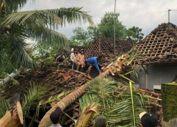 Angin Puting Beliung Terjang Bantul, Puluhan Rumah Warga Rusak