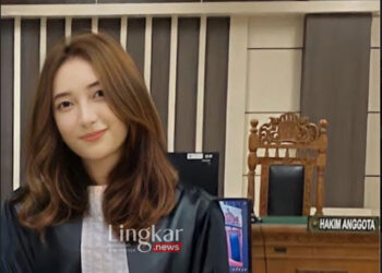 Nadia Feby, Model Cantik Cita-cita jadi Advokat