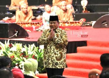 Survei, 34,2 Persen Pendukung Jokowi Pindah ke Prabowo Subianto