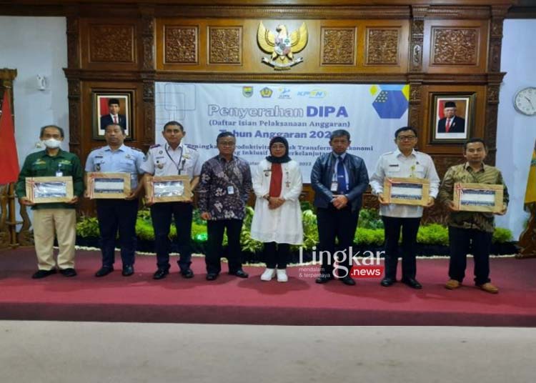 Terima-19-DIPA-dan-Pagu-Anggaran-Rp-289-M,-Pj-Bupati-Batang-Meningkat