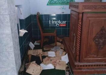 Viral-Masjid-Diobrak-abrik-Orang-Tak-Dikenal-di-Magelang,-Al-Quran-Dilumuri-Darah