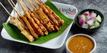 Bikin-Nagih,-Yuk-Eksplor-10-Street-Food-Paling-Dicari-Pecinta-Kuliner-di-Jakarta