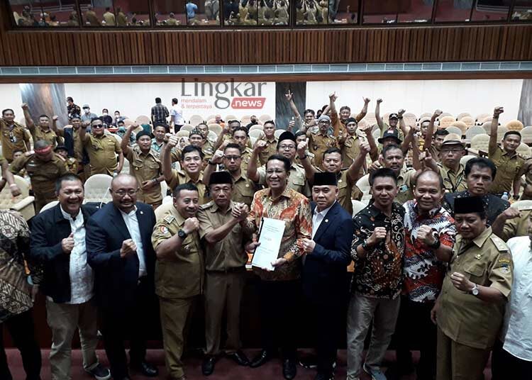Dukung-Tuntutan-Kades-Revisi-UU-Desa,-DPR-RI-Semua-Setuju