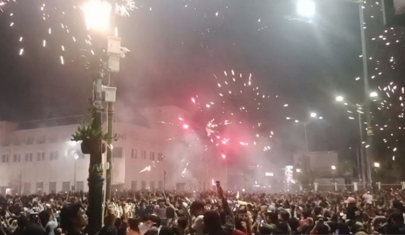 Kembang Api Warnai Perayaan Malam Tahun Baru 2023 di Jogja