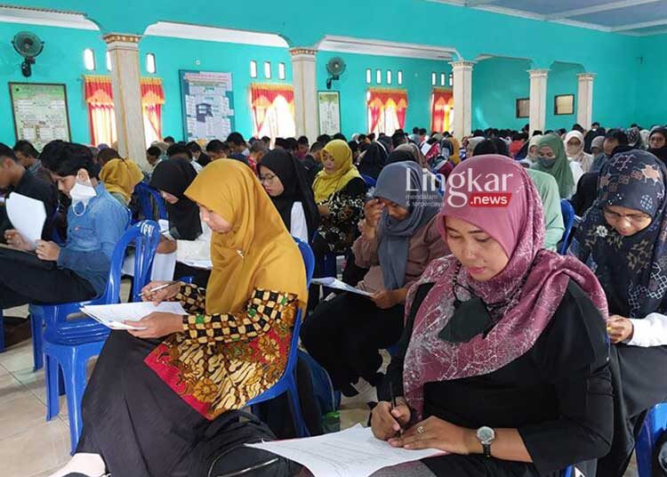 Ribuan-Calon-PPS-Pemilu-2024-Ikuti-Ujian-Tertulis-di-Banyumas