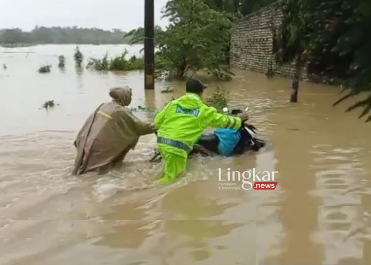 Sungai-Blega-Meluap,-3.000-KK-Terdampak-Banjir-di-Bangkalan