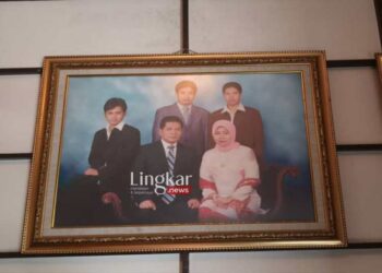 Mantan-Wakil-Ketua-DPR-RI-Zaenal-Ma'arif-Tutup-Usia,-Sempat-Mundur-dari-Jabatan