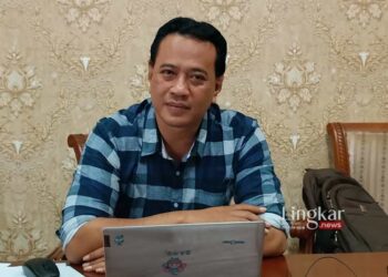 DPRD Jepara Padmono Wisnugroho Sarankan Pabrik Sediakan Bus Karyawan 14 DPRD Jepara Padmono Wisnugroho Sarankan Pabrik Sediakan Bus Karyawan