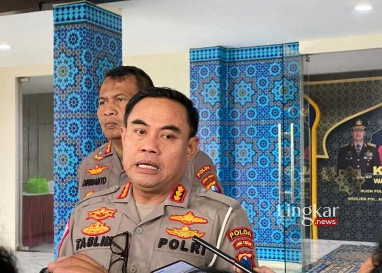 BERI KETERANGAN: Direktur Lalu Lintas Polda Jatim, Kombes Pol. Muhammad Taslim Chairuddin. (Istimewa/Lingkar.news)