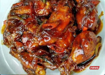 Resep Ayam Kecap Bumbu Meresap, Pedas Tidak Amis