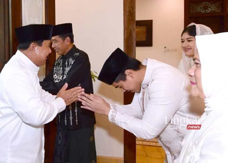 BERSALAMAN: Prabowo Subianto bersalaman dengan Kaesang Pangarep saat Lebaran di Solo. (Istimewa/Lingkar.news)