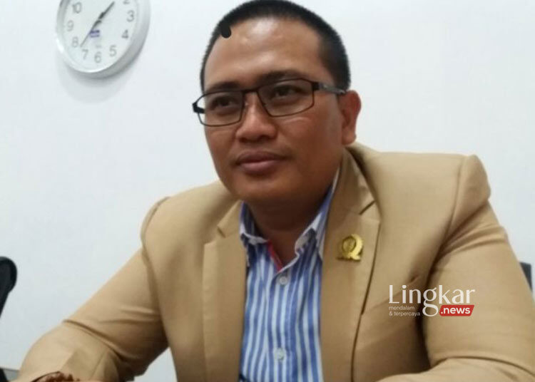 POTRET: Ketua Komisi I DPRD Kabupaten Situbondo, Hadi Prianto. (Istimewa/Lingkar.news)