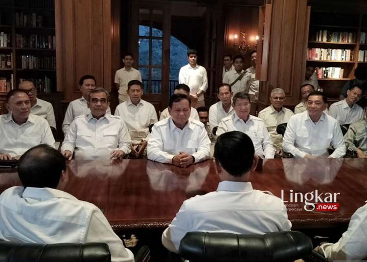 Terima Mantan Kader Hanura, Prabowo Ajak Wiranto Masuk Partai Gerindra