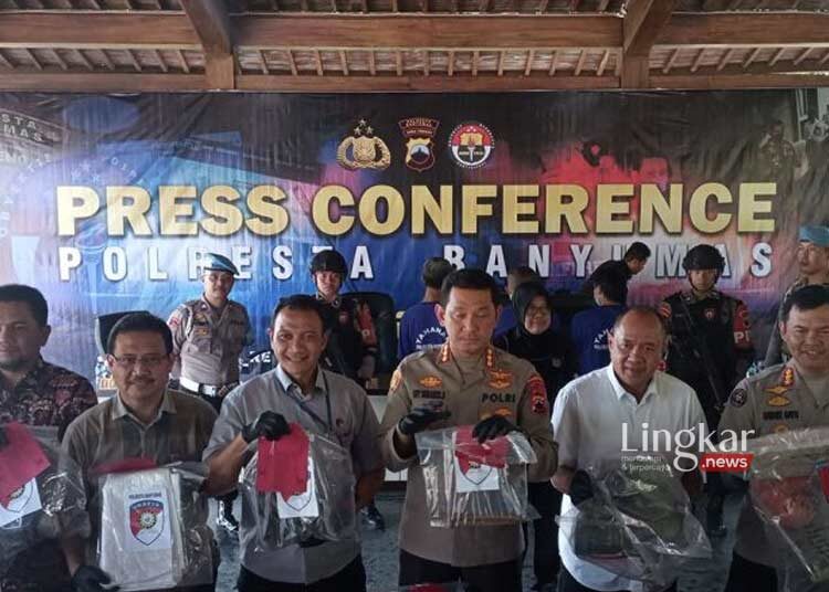 KONFERENSI PERS: Pengungkapan kasus tambang emas ilegal di Mapolresta Banyumas, Jawa Tengah. (Istimewa/Lingkar.news)