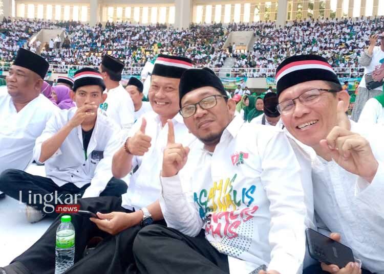 POTRET: Sekretaris DPC PKB Kota Pekalongan, Muhammad Latifuddin (kanan kedua). (Muslichul Basid/Lingkar.news)