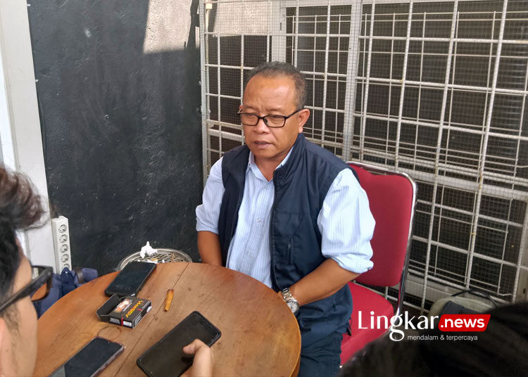 Dosen Fisip Universitas Diponegoro dan Pengamat Politik:Nur Hidayat Sardini