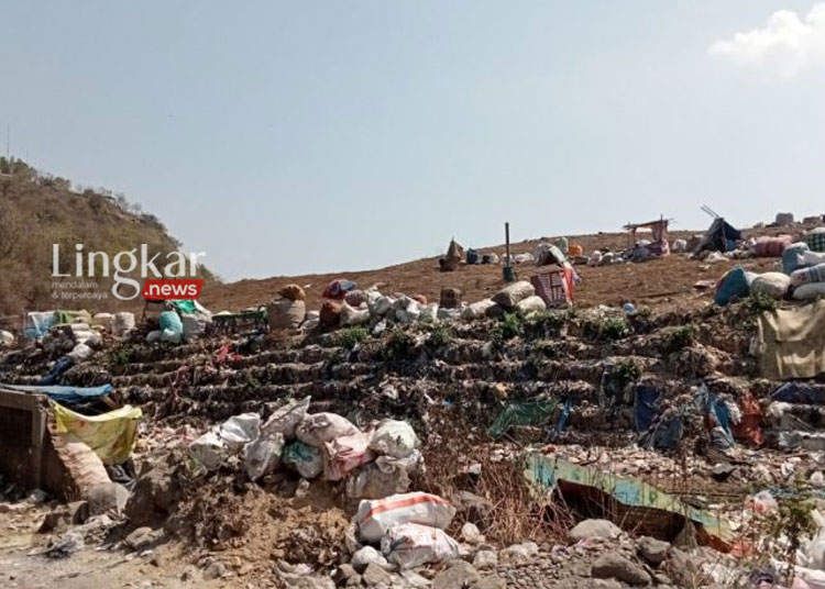 Tumpukan sampah di TPST Piyungan Kabupaten Bantul yang menjadi tempat pembuangan akhir (TPA) regional di wilayah Daerah Istimewa Yogyakarta. (Antara/Lingkar.news)