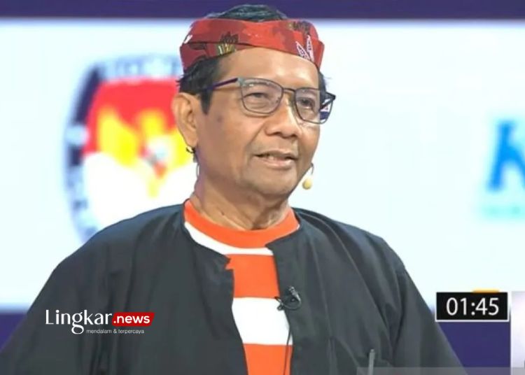 TANGKAPAN LAYAR: Calon Wakil Presiden nomor urut tiga Mahfud MD dalam Debat Cawapres 2024 yang diselenggarakan di Jakarta, Jumat, 22 Desember 2023. (Antara/Lingkar.news)