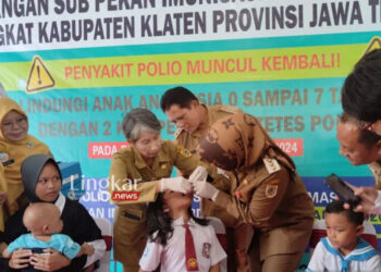SIGAP: Proses imunisasi polio di Klaten, Jawa Tengah, Senin, 15 Januari 2024. (Antara/Lingkar.news)