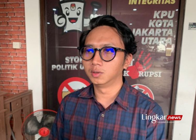 Plt Ketua KPU Jakarta Utara Abie Maharullah Madugiri ditemui di Kantor KPU Jakarta Utara, Kamis, 15 Februari 2024. (Antara/Lingkar.news)