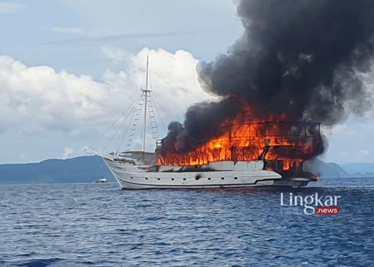 Kapal Wisatawan Terbakar di Perairan Raja Ampat, 8 ABK Diperiksa