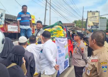 Pemkab Jepara Gelontorkan 4 Ton Beras dalam Operasi Pasar Murah untuk Stabilkan Harga