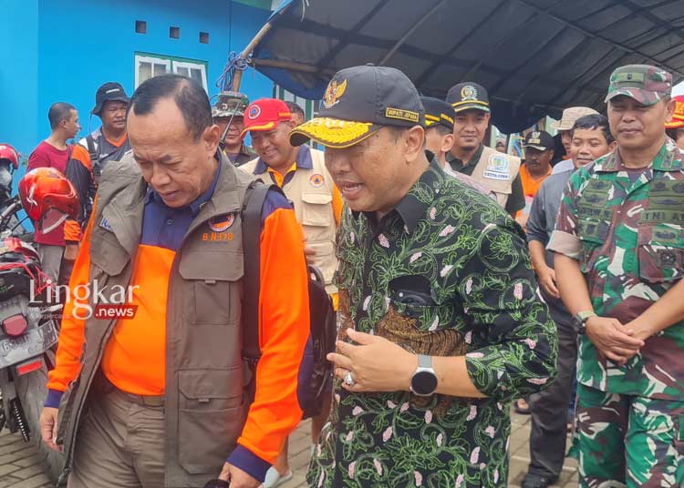 Tanggap Bencana, Pj Bupati Edy Supriyanta Tinjau Lokasi Banjir di Jepara