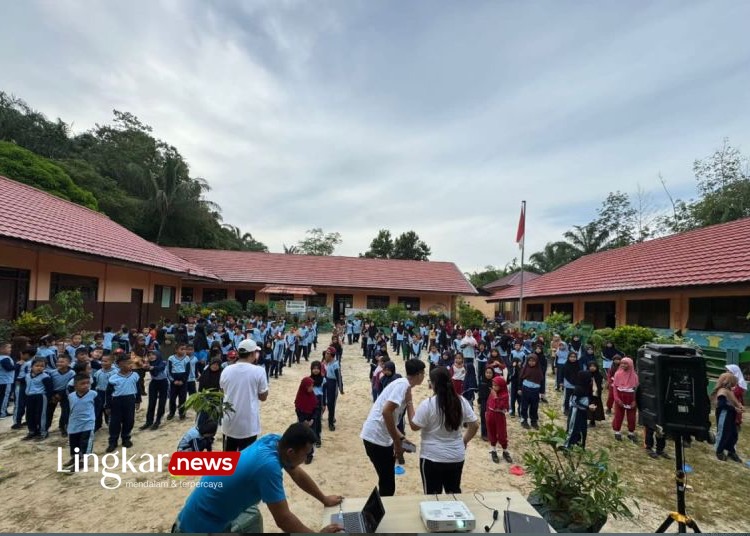 Rutin Dilatih Berbahasa Inggris, Sejumlah Siswa SD di IKN Ikuti FEF