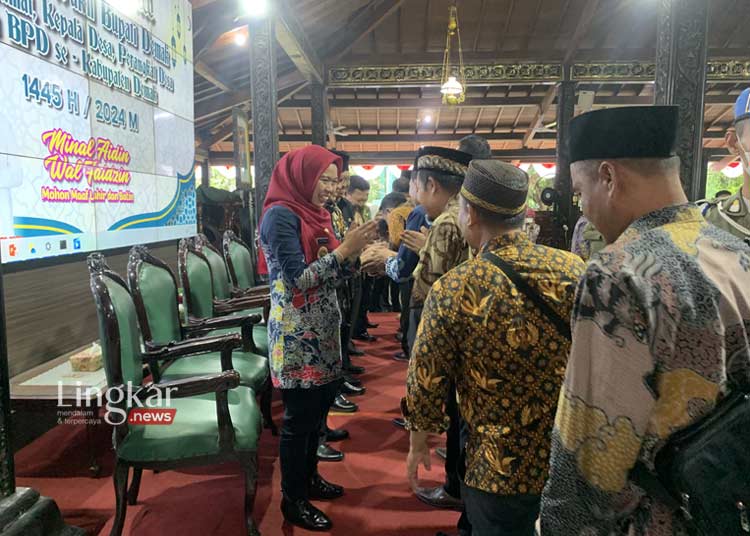 Bupati Eisti’anah Gelar Halal Bihalal Bersama Kades se-Kabupaten Demak