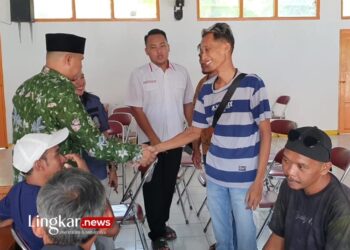 Fasilitasi Pendemo dan Sopir, Camat Agsun: Rukun Kompak untuk Kemajuan Dukuhseti