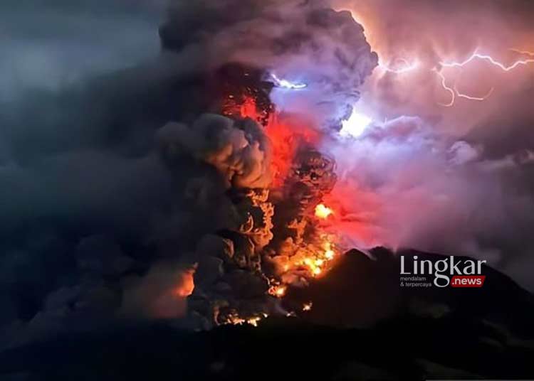 Gunung Ruang Erupsi, 1.585 Warga Harus Segera Dievakuasi