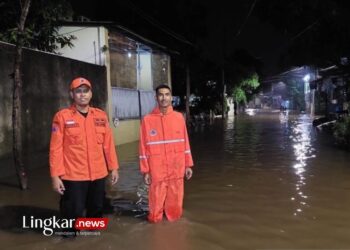 Hujan Ringan, 7 Ruas Jalan di Jakarta Tergenang Banjir