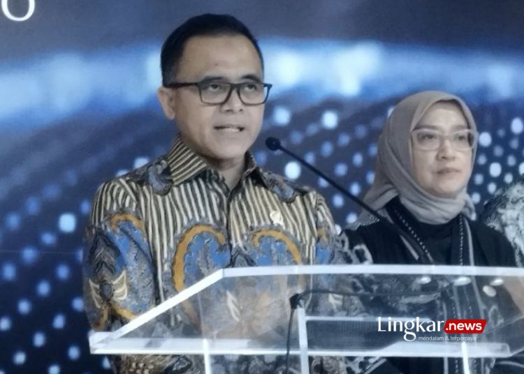 Menteri PANRB Abdullah Azwar Anas saat konferensi pers di Gedung Kemenkominfo, Jakarta, Jumat, 3 Mei 2024. (Antara/Lingkar.news)