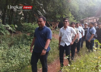 Rumah Tersangka “P” Kasus Vina Cirebon Digeledah Polisi   