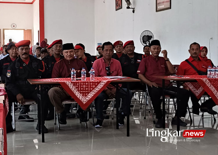 Dikawal PAC dan Satgas PDIP, Agus Sunarko Daftar Balon Bupati Pati