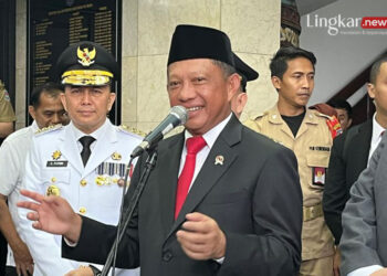 Jokowi Dicurigai “Cawe-cawe” Pilkada Lewat Rotasi PJ, Mendagri Membantah