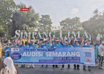 MERIAH: Komunitas Onthel Gayang Semarang memeriahkan persiapan audisi Indonesian Idol ke-13. (MNCTV/Lingkar.news)