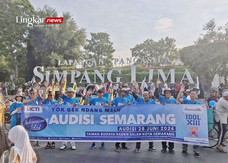MERIAH: Komunitas Onthel Gayang Semarang memeriahkan persiapan audisi Indonesian Idol ke-13. (MNCTV/Lingkar.news)