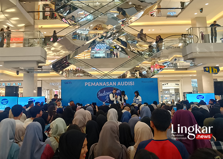 Lokasi Pertama, Ribuan Orang Ikuti Audisi Indonesian Idol di Semarang