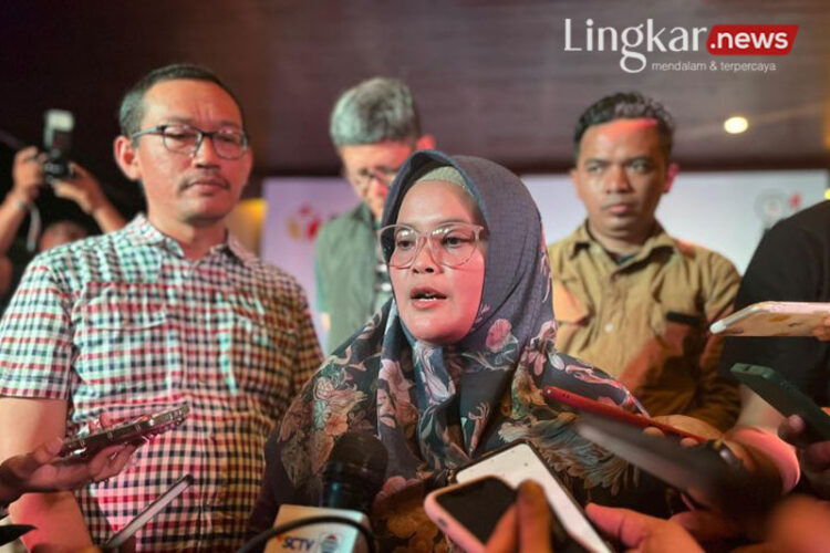 Bawaslu RI: Kami Harus Hormati Putusan MA Soal Batas Usia Calon Kepala Daerah 1 Anggota Bawaslu RI Lolly Suhenty saat memberikan keterangan kepada awak media dalam Media Gathering Pengawasan Tahapan Pemilihan Serentak 2024 di Nusa Penida, Bali, Sabtu (1/6/2024). ANTARA/Narda Margaretha Sinambela