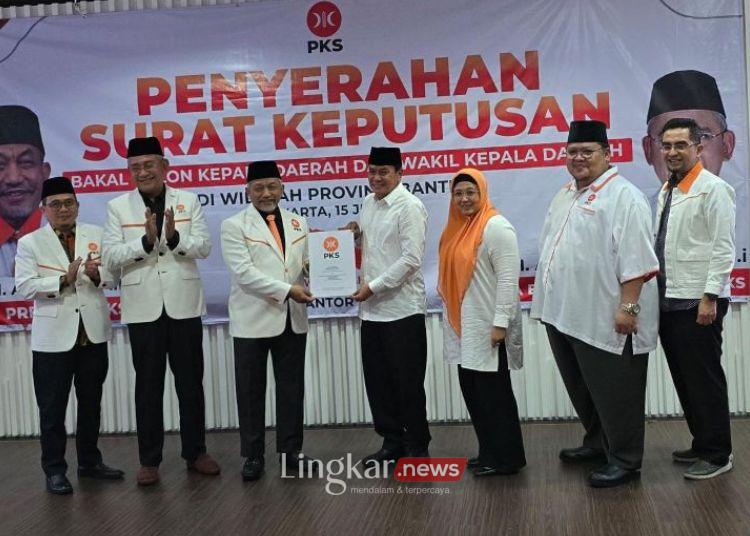 SIMBOLIS: Partai Keadilan Sejahtera (PKS) secara resmi mengusung pasangan calon Bupati/Wakil Bupati Tangerang, Mochamad Maesyal Rasyid dan Intan Nurul Hikmah maju Pilbup Tangerang 2024. (Antara/Lingkar.news)