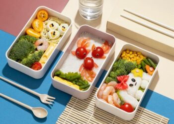 ILUSTRASI: Ilustrasi kotak bekal makan siang. (Freepik/Lingkar.news)